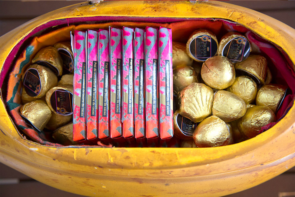 Chocolate Bar 100 premium Ghana Cocoa Omama Royal